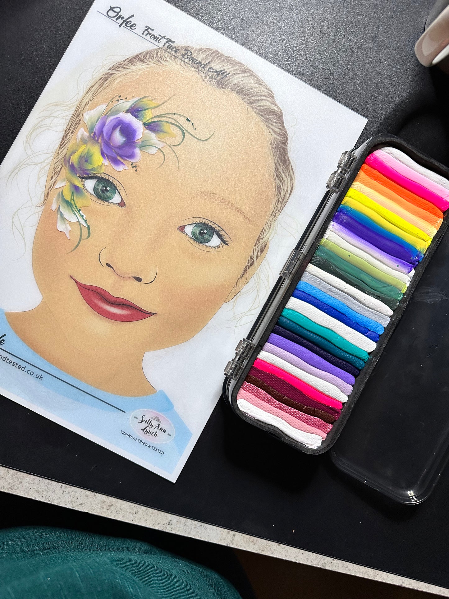 Double sided onestroke Bespoke Face Paint palette, No. 2