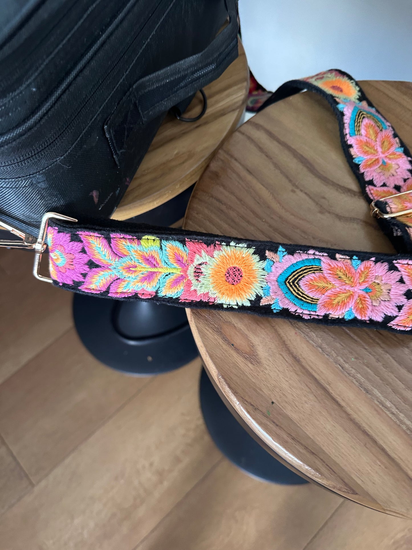 FACE PAINTING KIT BAG ONLY + HAND PAINTED LID  ON REQUEST  (unpainted - black  carry strap  plus pretty carry strap )